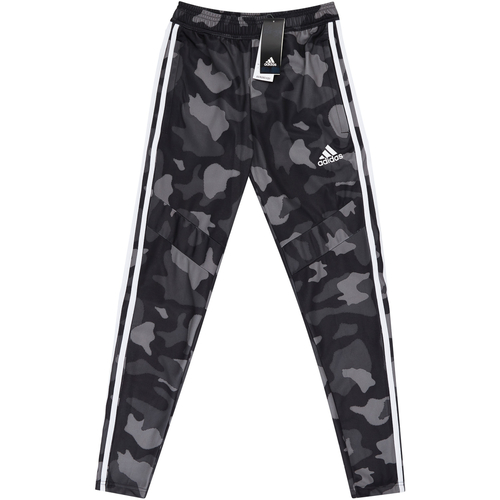 Adidas sales tiro 2019