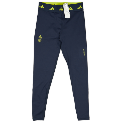 Ensemble 2025 adidas 2018