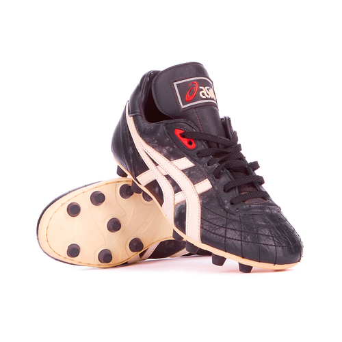 Asics tiger football boots best sale