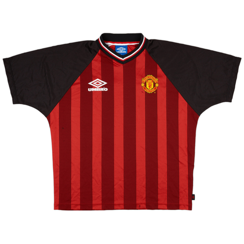 Umbro man utd shirt deals