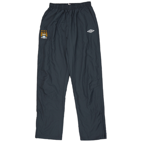 Boys shop umbro pants