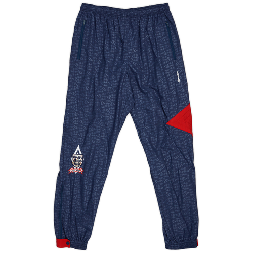 Tracksuit bottoms umbro store