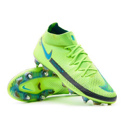 Blue and silver sale nike football boots