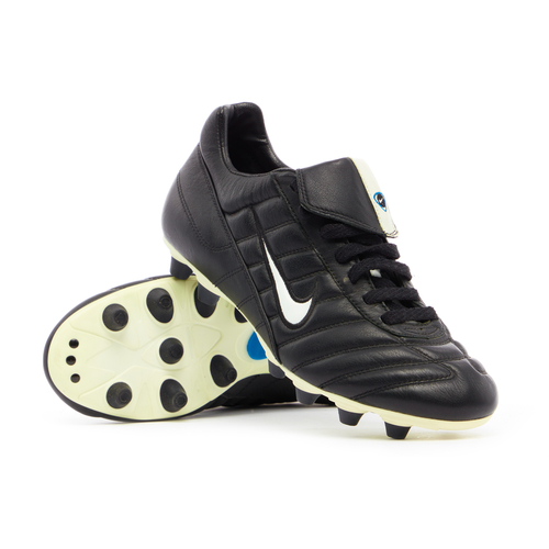 Nike football store studs under 2000