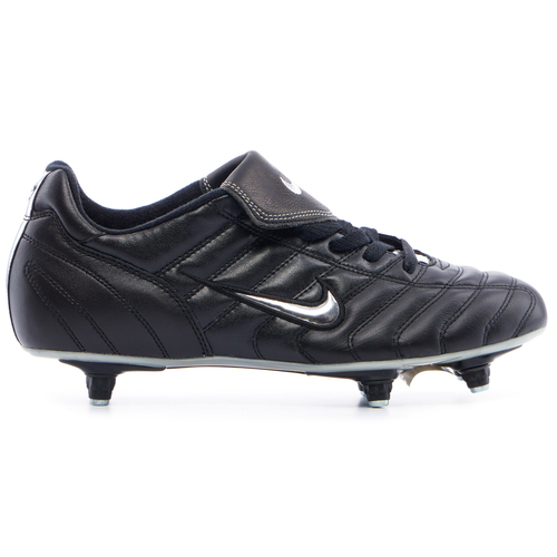 Old nike tiempo football boots on sale