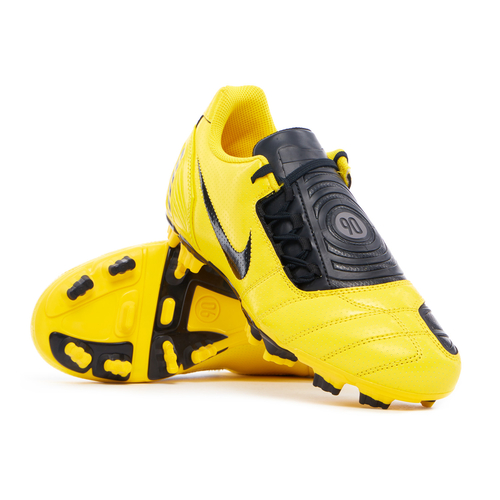 Nike total 90 top laser 2 kids