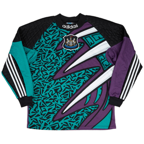Newcastle goalkeeper top hot sale