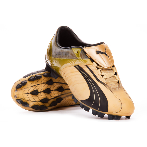 Puma gold hotsell football boots