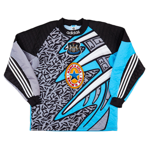 Newcastle goalkeeper top on sale
