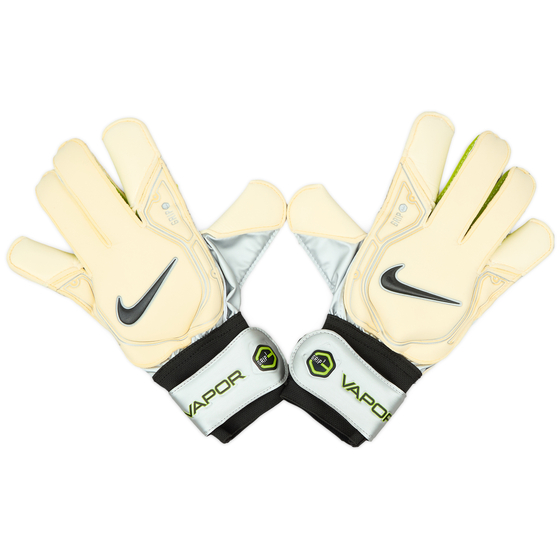 Nike Vapor Grip 3 GK Gloves (Size 8)