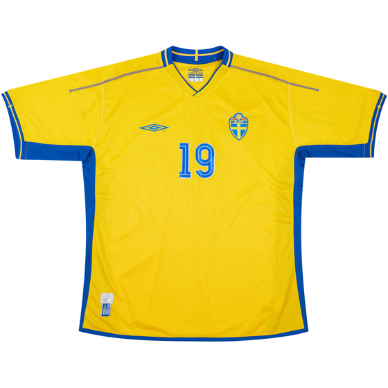 2003-04 Sweden Match Issue Home Shirt #19