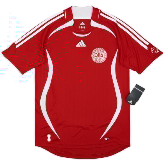 2006-08 Denmark Home Shirt (S)