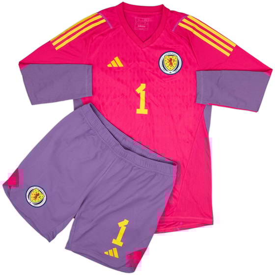 2022-23 Scotland GK Shirt & Shorts #1 - 10/10 - (L)