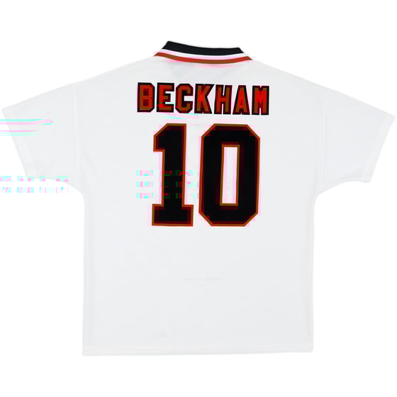 David Beckham - Players - Classic Retro Vintage Football Shirts David Beckham - Players - Classic Retro Vintage Football Shirts
