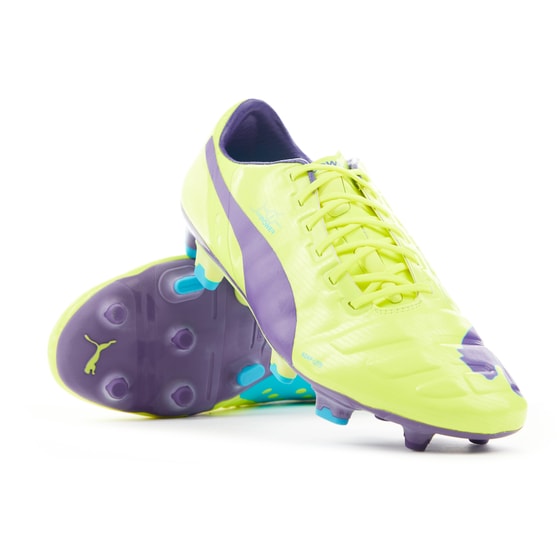 Classic shirts football boots on sale