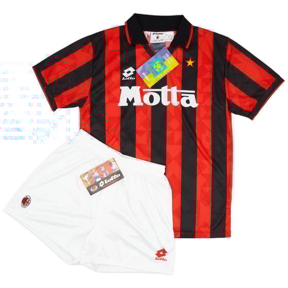 1993-94 AC Milan Home Shirt & Shorts (L)