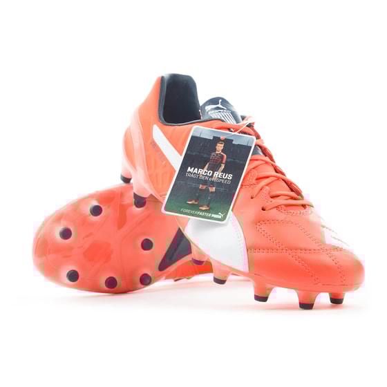 Old t9 football boots store