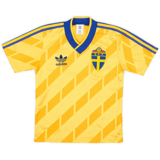 Sweden Football Shirts | Classic Retro Vintage Sweden Kits & adidas ...